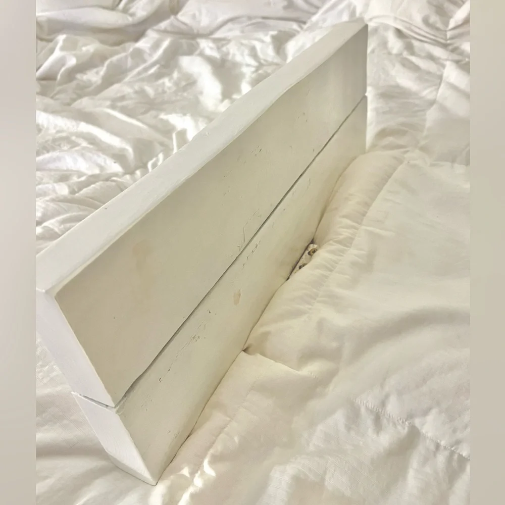 White Wood Shelf